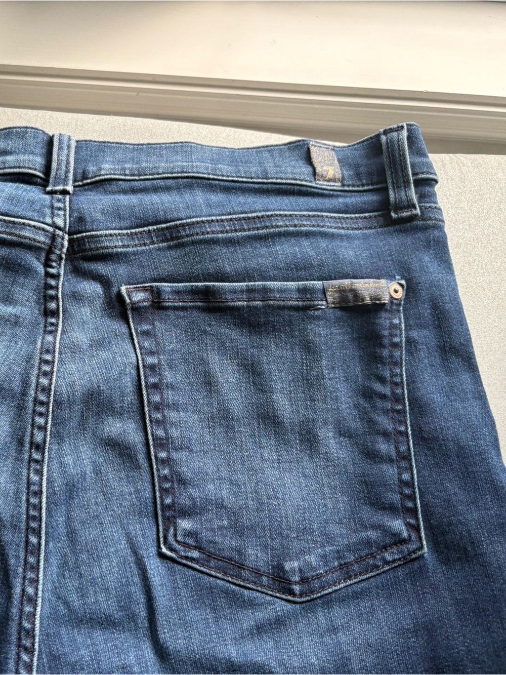7 For All Mankind High Waist Ankle Gwenevere Darkwash Jeans Size 32 - Picture 4 of 5